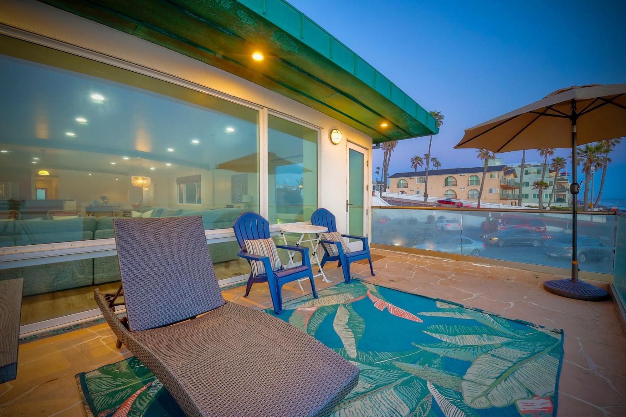 Oceanfront, Private Patio, Bbq, On The Strand Villa Oceanside Exterior photo