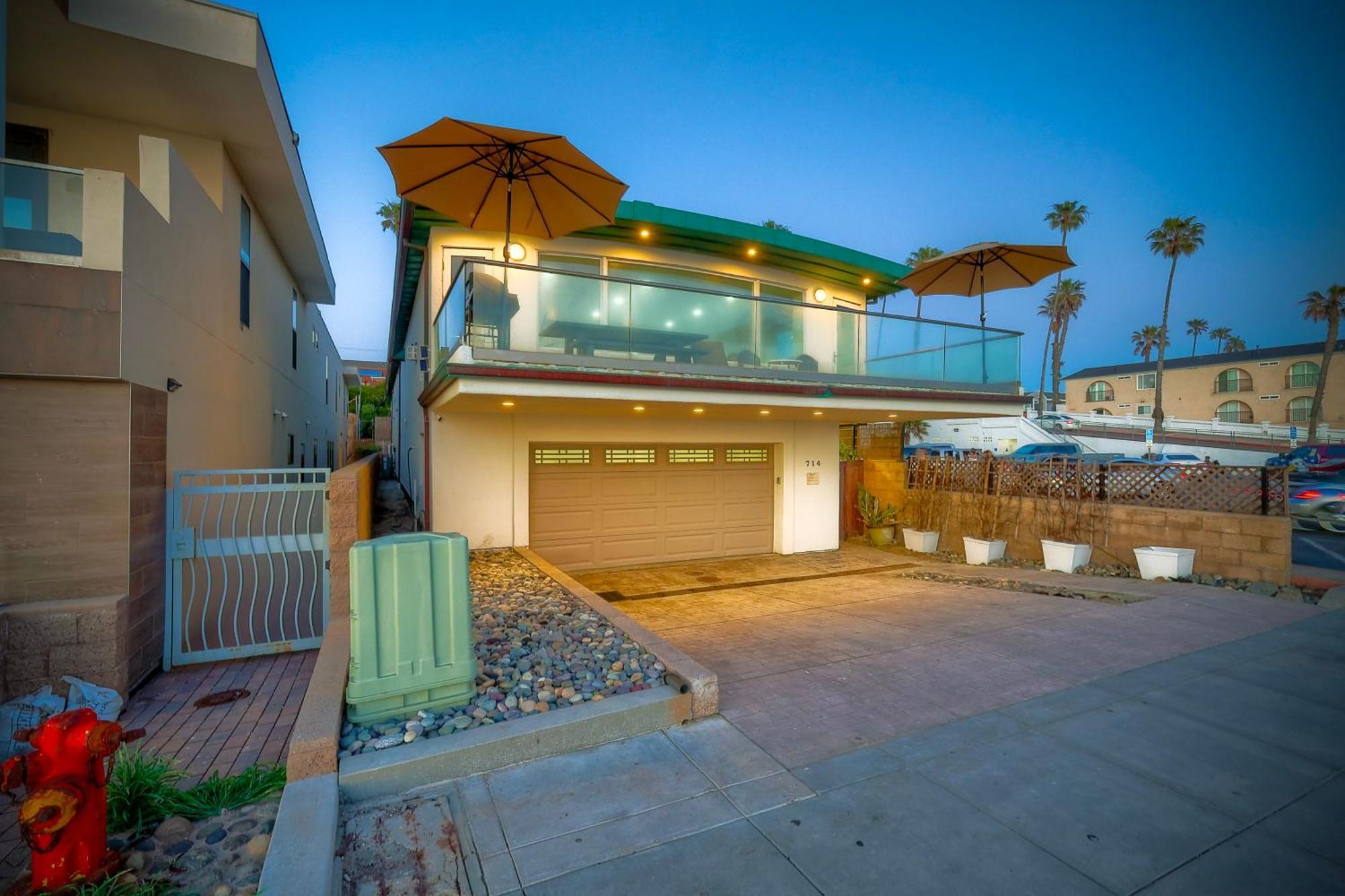 Oceanfront, Private Patio, Bbq, On The Strand Villa Oceanside Exterior photo