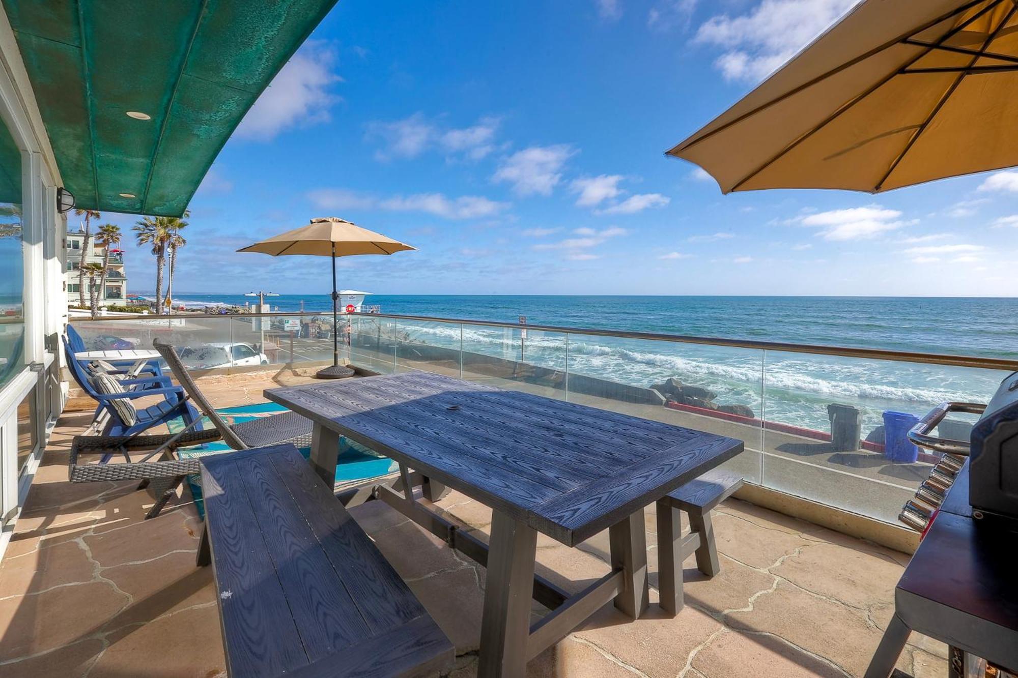 Oceanfront, Private Patio, Bbq, On The Strand Villa Oceanside Exterior photo